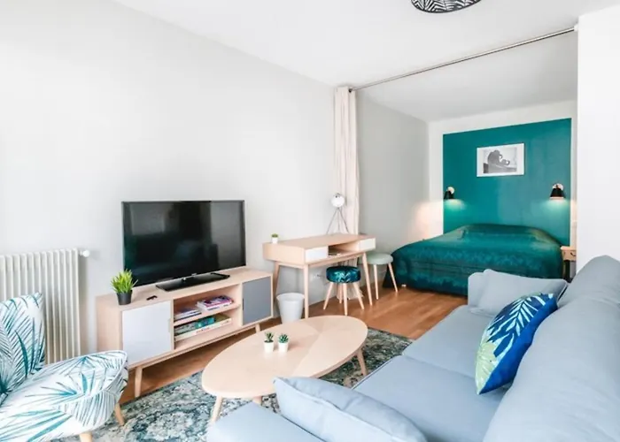 Apartment With Alcove And Balcony Lyon Part-Dieu